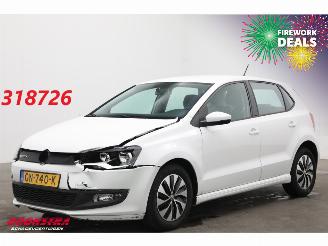 Schadeauto Volkswagen Polo 1.4 TDI BlueMotion Navi Airco Cruise 2015/7