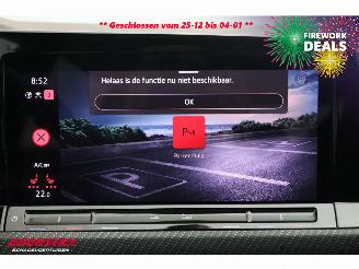 Volkswagen Golf 1.5 eTSI DSG R-Line Virtual ACC Navi Camera LRHZ picture 27