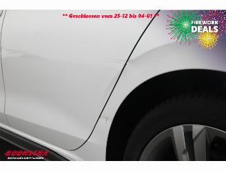 Volkswagen Golf 1.5 eTSI DSG R-Line Virtual ACC Navi Camera LRHZ picture 13