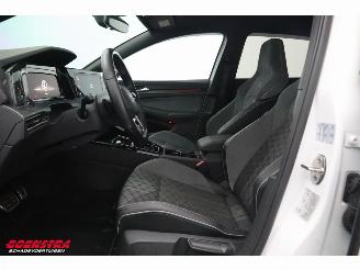 Volkswagen Golf 1.5 eTSI DSG R-Line Virtual ACC Navi Camera LRHZ picture 17