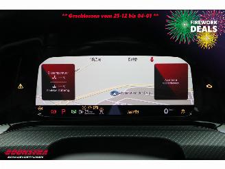 Volkswagen Golf 1.5 eTSI DSG R-Line Virtual ACC Navi Camera LRHZ picture 22