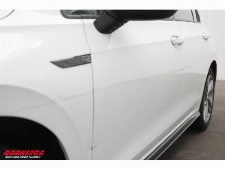 Volkswagen Golf 1.5 eTSI DSG R-Line Virtual ACC Navi Camera LRHZ picture 12