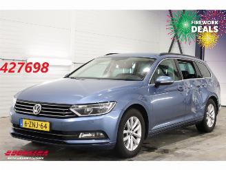 Schadeauto Volkswagen Passat Variant 1.6 TDI Comfortline Clima Cruise SHZ PDC AHK 2015/2