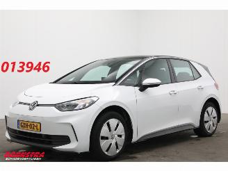 Unfallwagen Volkswagen ID.3 Pure Oranje Edition 52 kWh LED ACC Apple/Android LRHZ SHZ 2025/1