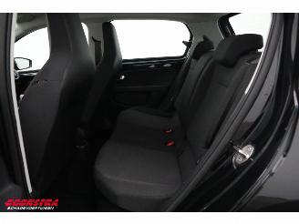 Volkswagen Up! 1.0 5-DRS Airco Bluetooth 59.636 km! picture 15