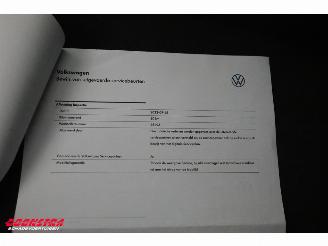 Volkswagen Up! 1.0 5-DRS Airco Bluetooth 59.636 km! picture 20