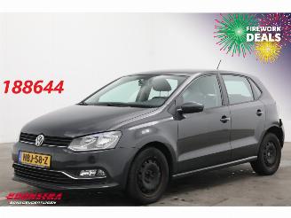 damaged passenger cars Volkswagen Polo 1.2 TSI DSG Comfortline Airco Bluetooth SHZ 128.011 km! 2014/12