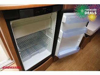 Kabe  Ametist 560 GLE Solar Mover Single Beds picture 20