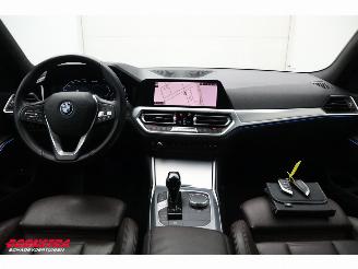 BMW 3-serie 320e Business Edition Plus LED Leder Navi Clima Cruise SHZ PDC picture 14