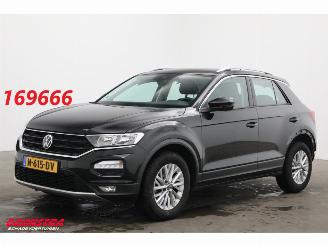 Voiture accidenté Volkswagen T-Roc 1.0 TSI Style ACC Apple/Android Clima LRHZ SHZ PDC 2021/7