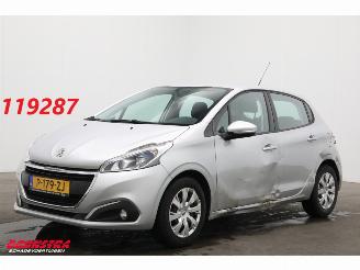 Schadeauto Peugeot 208 1.2 PureTech Active Navi Airco Cruise PDC 139.685 km! 2016/6