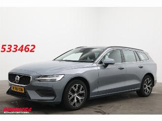krockskadad bil auto Volvo V-60 2.0 B4 Core LED ACC Apple/Android PDC AHK 2022/12