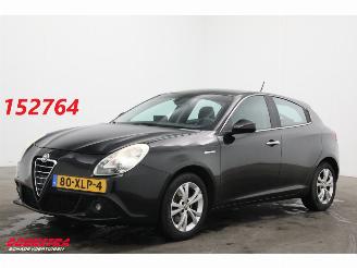 Alfa Romeo Giulietta 1.4 T Distinctive 170 PK Bluetooth Clima Cruise PDC picture 1