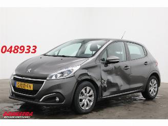 skadebil auto Peugeot 208 1.2 PureTech Active Navi Airco Cruise Camera PDC 82.185 km! 2019/6