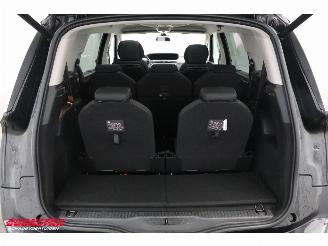 Citroën Grand C4 Picasso 1.2 PureTech Shine 7-Pers. Pano Navi Clima Cruise 360° AHK picture 24