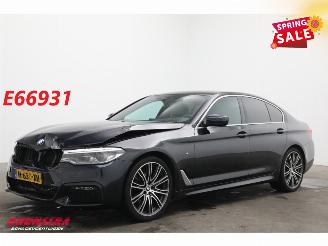 Damaged car BMW 5-serie 520i M-Sport Pro HUD Memory Leder LED Camera SHZ 93.916 km! 2020/6