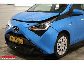 Toyota Aygo 1.0 VVT-i x-play Bluetooth Airco Cruise Camera picture 12