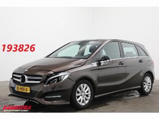 Unfallwagen Mercedes B-klasse 180 7G-Tronic Ambition LED Navi Airco Cruise PDC AHK 117.853 km! 2017/3