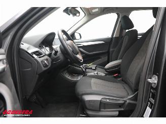 BMW X1 sDrive20i Aut. Executive Navi Clima Cruise PDC AHK 54.504 km! picture 17