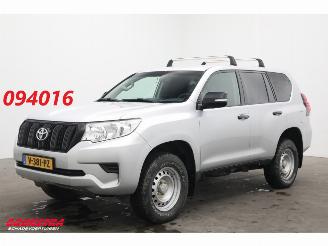 dommages fourgonnettes/vécules utilitaires Toyota Landcruiser 2.8 D-4D-F Aut. 4X4 Comfort Blind Van Airco Cruise PDC AHK 2018/6