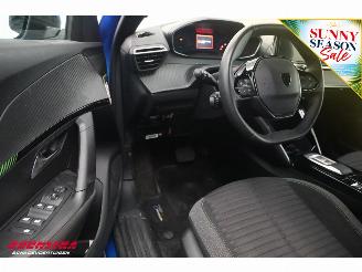 Peugeot e-2008 EV Facelift Active 54 kWh LED Navi Clima Cruise SHZ PDC 41.758 km! picture 18