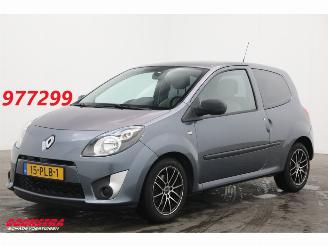 Vaurioauto  passenger cars Renault Twingo 1.2-16V Authentique Airco 163.595 km! 2011/2