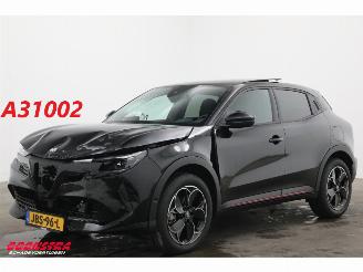 Schadeauto Alfa Romeo Junior Elettrica Speciale 54 kWh Pano LED ACC Massage Camera 5.351 km! 2025/8