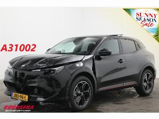 skadebil auto Alfa Romeo Junior Elettrica Speciale 54 kWh Pano LED ACC Massage Camera 5.351 km! 2025/8