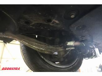 Volvo V-60 T8 Twin Engine AWD Inscription Pano LED ACC H/K Ventilatie LRHZ AHK picture 12