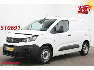 krockskadad bil bedrijf Peugeot Partner 1.5 BlueHDI Aut. Premium Bluetooth Airco Cruise PDC 2020/4