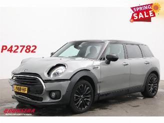 Vaurioauto  passenger cars Mini Clubman 1.5 Cooper Business Edition Navi Clima Cruise PDC 2021/5