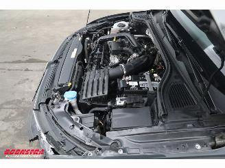 Volkswagen Golf 1.0 eTSI DSG Life Business LED ACC Virtual Camera LRHZ SHZ picture 10