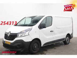 dañado vehículos comerciales Renault Trafic 1.6 dCi L1-H1 Comfort Navi Airco Cruise PDC 2019/7