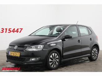 Schadeauto Volkswagen Polo 1.4 TDI BlueMotion 5-DRS Navi Airco Cruise PDC 2015/10