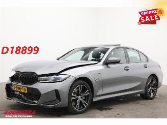 Avarii autoturisme BMW 3-serie 330E M-Sport Schuifdak H/K Memory HUD LRHZ Camera AHK 2023/3