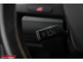 Volkswagen Passat 1.6 TDI Comfortline BlueMotion Navi Clima Cruise PDC picture 15