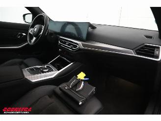 BMW 3-serie 320d Aut. M-Sport LED HUD ACC Apple/Android Camera SHZ picture 16