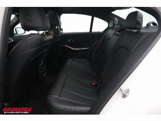 BMW 3-serie 330e M-Sport Schuifdak Leder LED Navi Clima Cruise Camera SHZ picture 16