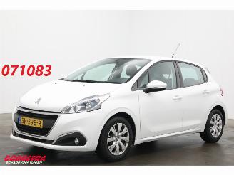 Gebrauchtwagen PKW Peugeot 208 1.6 BlueHDi Blue Lease Navi Airco Cruise 172.500 km! 2018/7