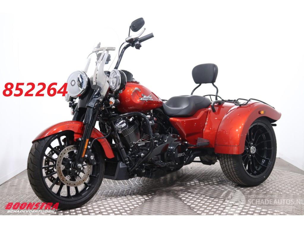 Harley-Davidson FLRT Freewheeler FLRT Freewheeler 114 1.398 km!