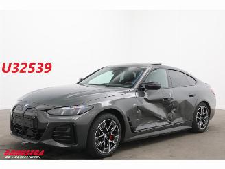 krockskadad bil auto BMW i4 M50 84 kWh Schuifdak LED ACC H/K HUD Memory 360° AHK 2024/11