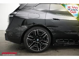 BMW iX xDrive M70 112 kWh Pano LED ACC B&W Memory 360° AHK picture 5