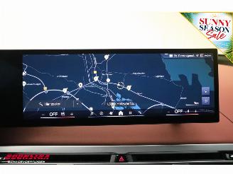 BMW iX xDrive M70 112 kWh Pano LED ACC B&W Memory 360° AHK picture 34