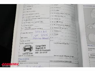 Volkswagen Golf 1.6 TDI Trendline BlueMotion Navi Bluetooth Airco Cruise picture 14