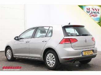 Volkswagen Golf 1.6 TDI Trendline BlueMotion Navi Bluetooth Airco Cruise picture 4