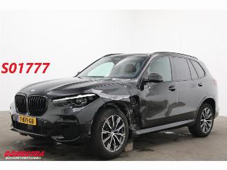 škoda osobní automobily BMW X5 xDrive45e M-Sport Pano LED ACC Leder Memory HUD Camera Lucht AHK 2023/6