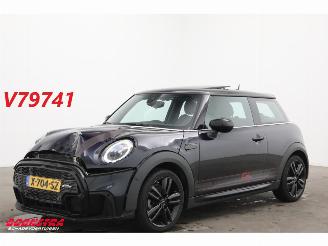 Voiture accidenté Mini Mini 1.5 Cooper Aut. JCW Pano LED Leder Cruise Camera SHZ 2024/1