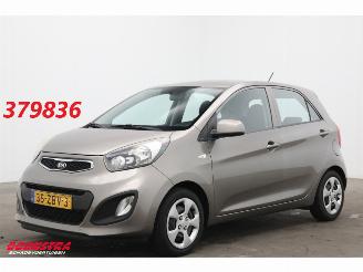 Schadeauto Kia Picanto 1.0 CVVT Comfort Pack 5-DRS Airco 138.552 km! 2013/3