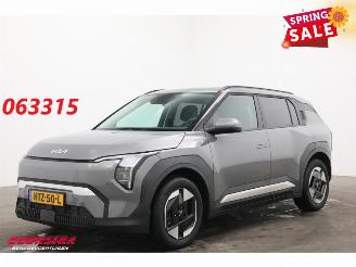 krockskadad bil auto Kia EV3 Plus 81.4 kWh LED ACC Apple/Android LRHZ Camera 2025/7