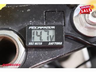 Honda VFR 400 R picture 24